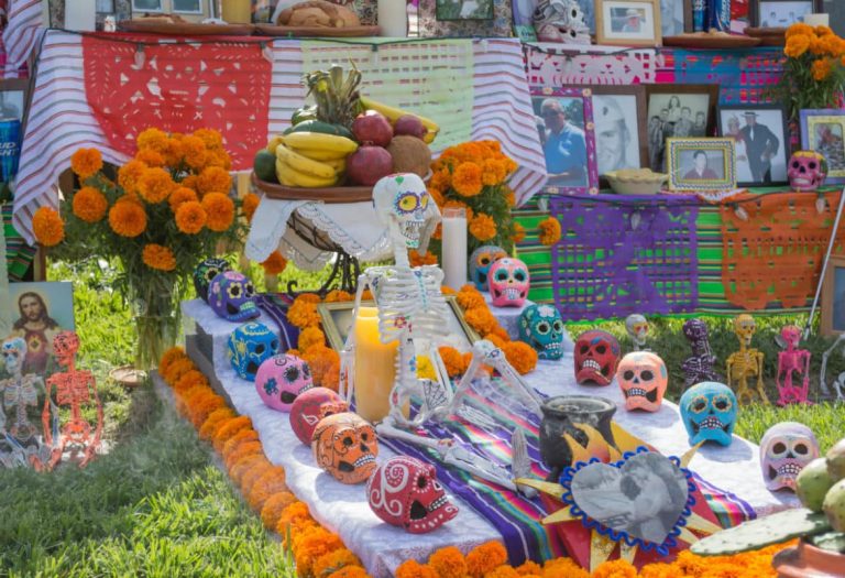 dia-muertos-ofrenda.jpg